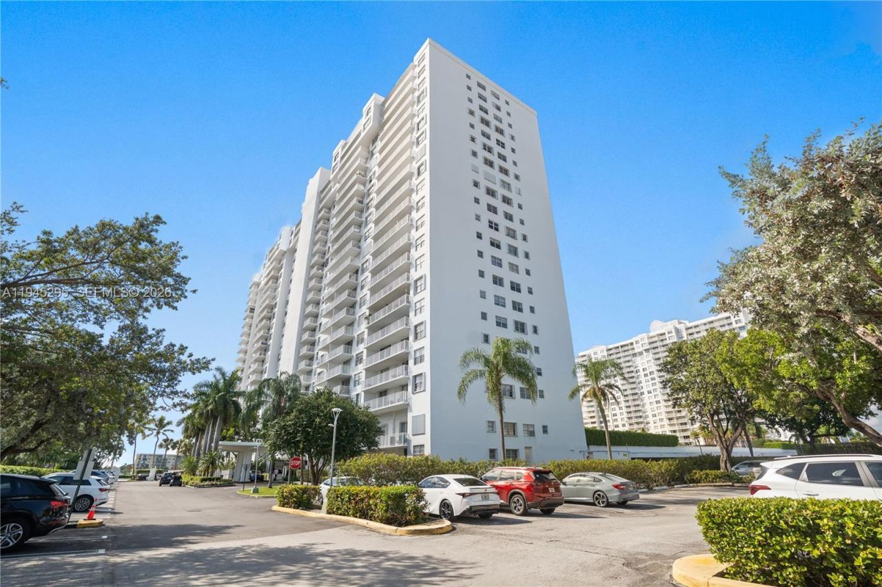 2851 NE 183rd St, Unit 2214E, Aventura, FL 33160 Photo