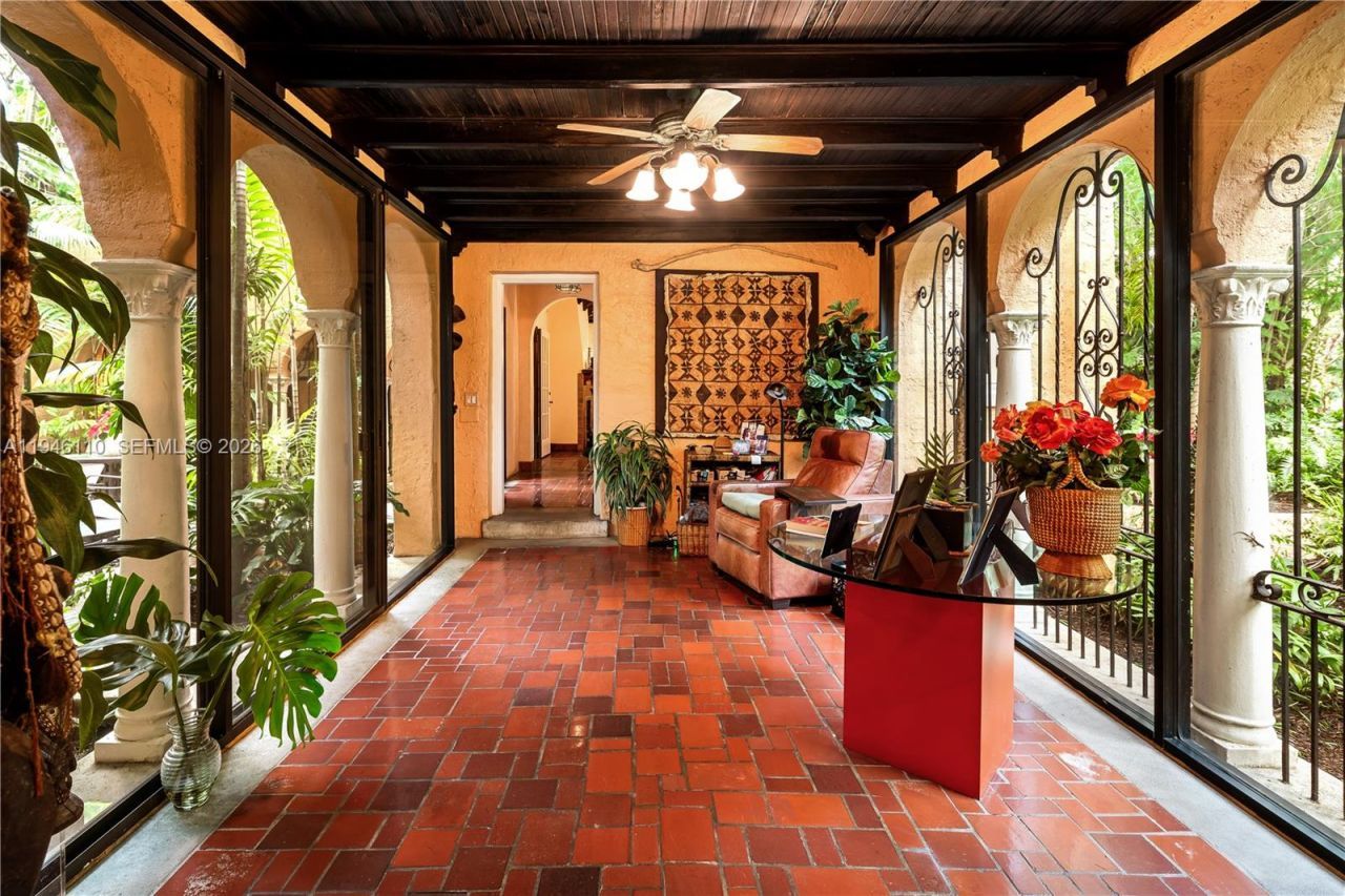 925 Castile Plz, Coral Gables, FL 33134 Photo