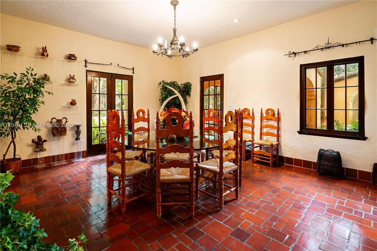 925 Castile Plz, Coral Gables, FL 33134 Photo