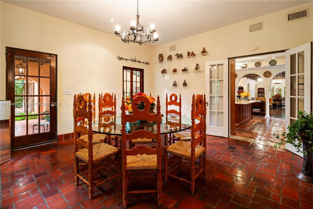 925 Castile Plz, Coral Gables, FL 33134 Photo