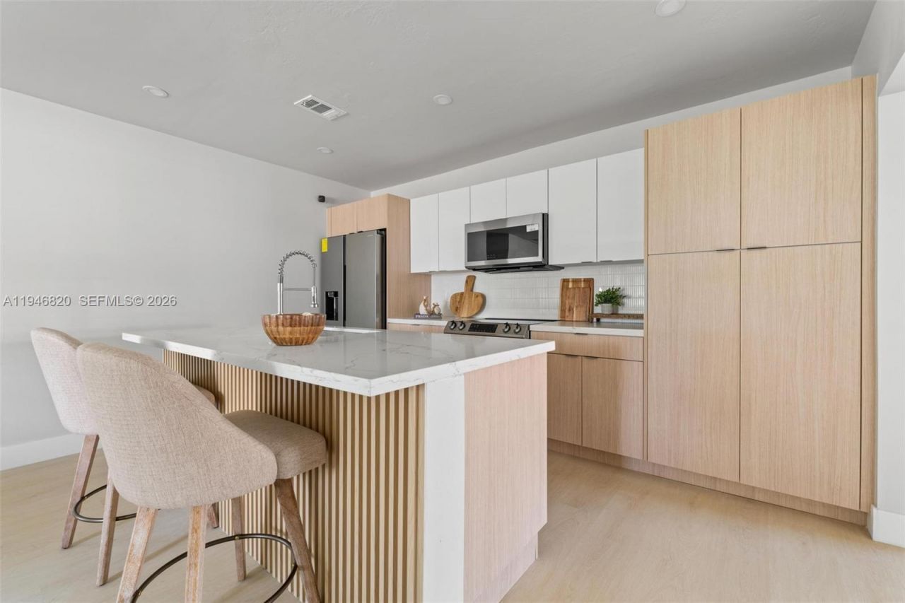 18800 NW 39th Ct, Miami Gardens, FL 33055 Photo