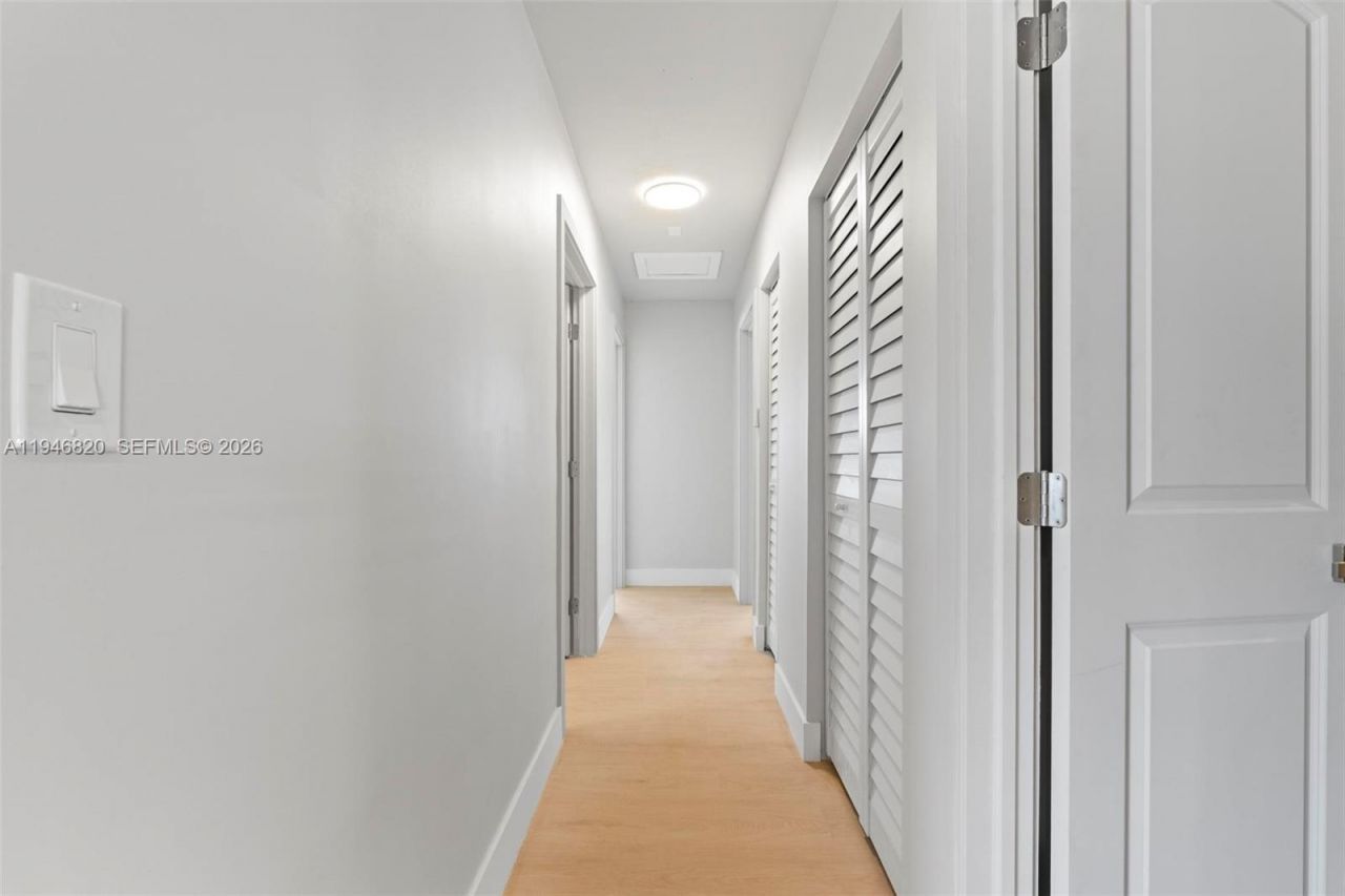 18800 NW 39th Ct, Miami Gardens, FL 33055 Photo