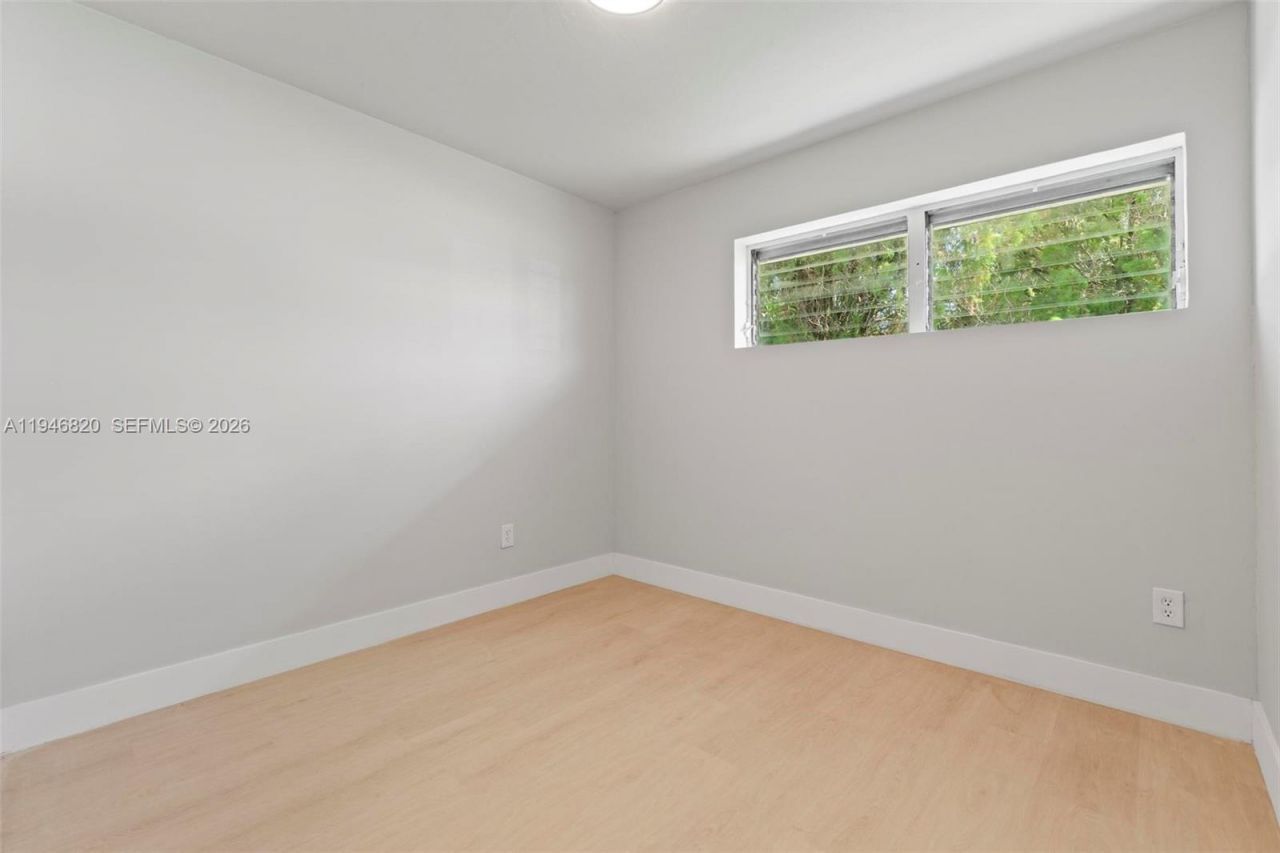 18800 NW 39th Ct, Miami Gardens, FL 33055 Photo