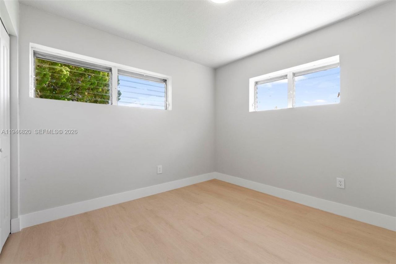 18800 NW 39th Ct, Miami Gardens, FL 33055 Photo