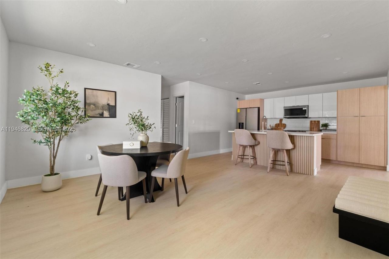 18800 NW 39th Ct, Miami Gardens, FL 33055 Photo