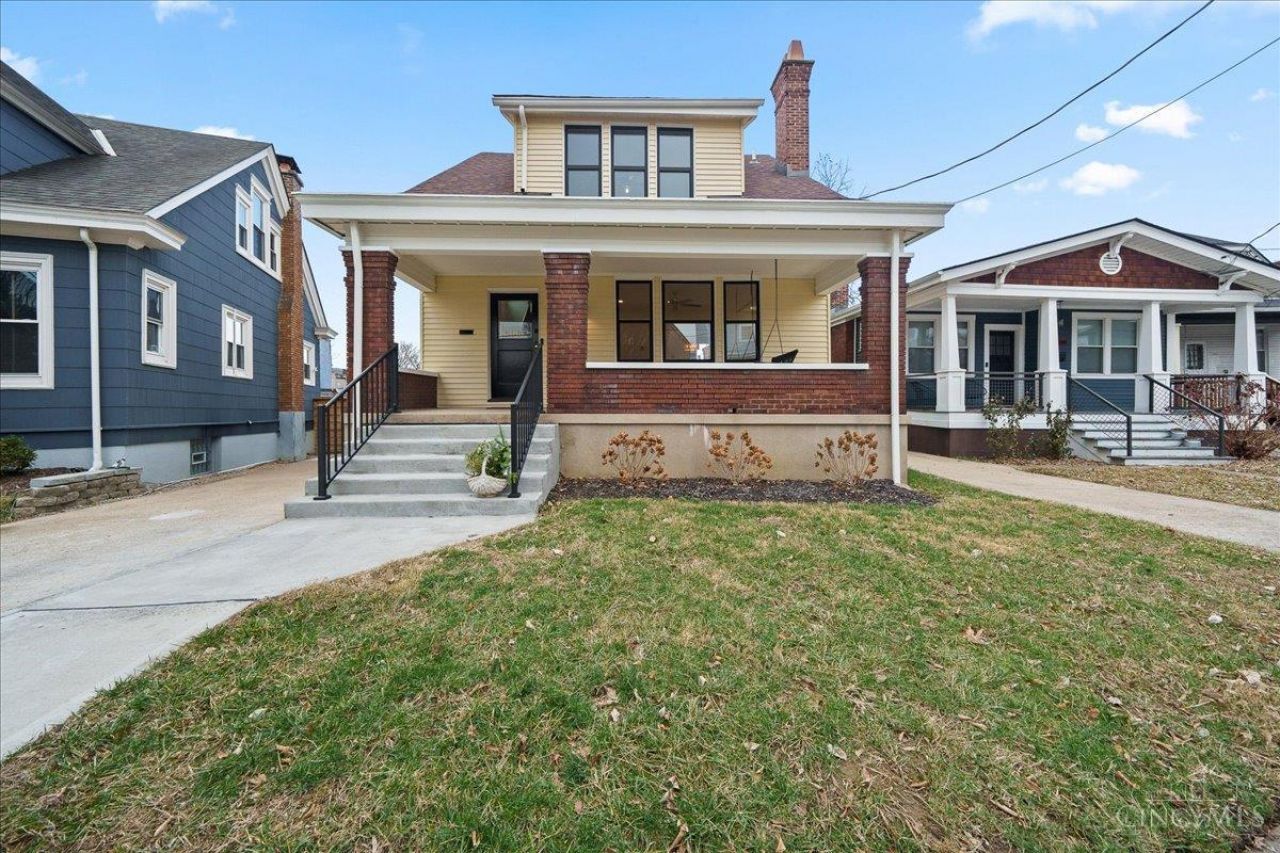 3067 Henshaw Avenue, Cincinnati, OH 45225 Main Photo