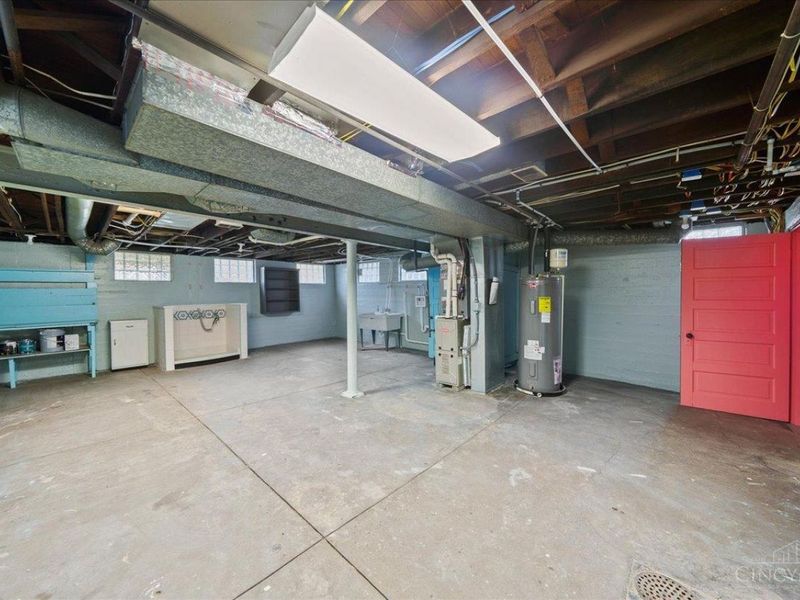 3067 Henshaw Avenue, Cincinnati, OH 45225 Photo 28