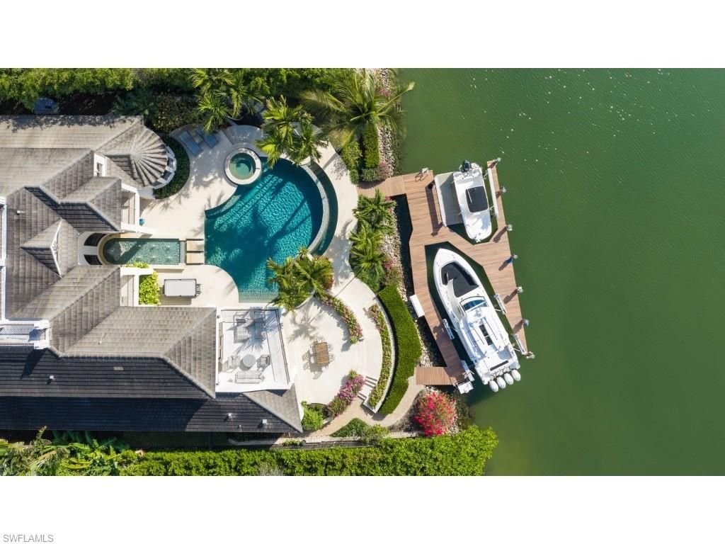 3430 Gin Ln, Naples, FL 34102 Photo