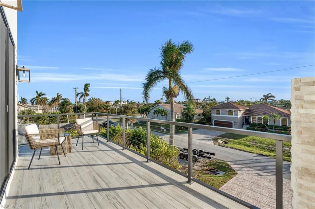 107 W Hilo St, Naples, FL 34113 Photo