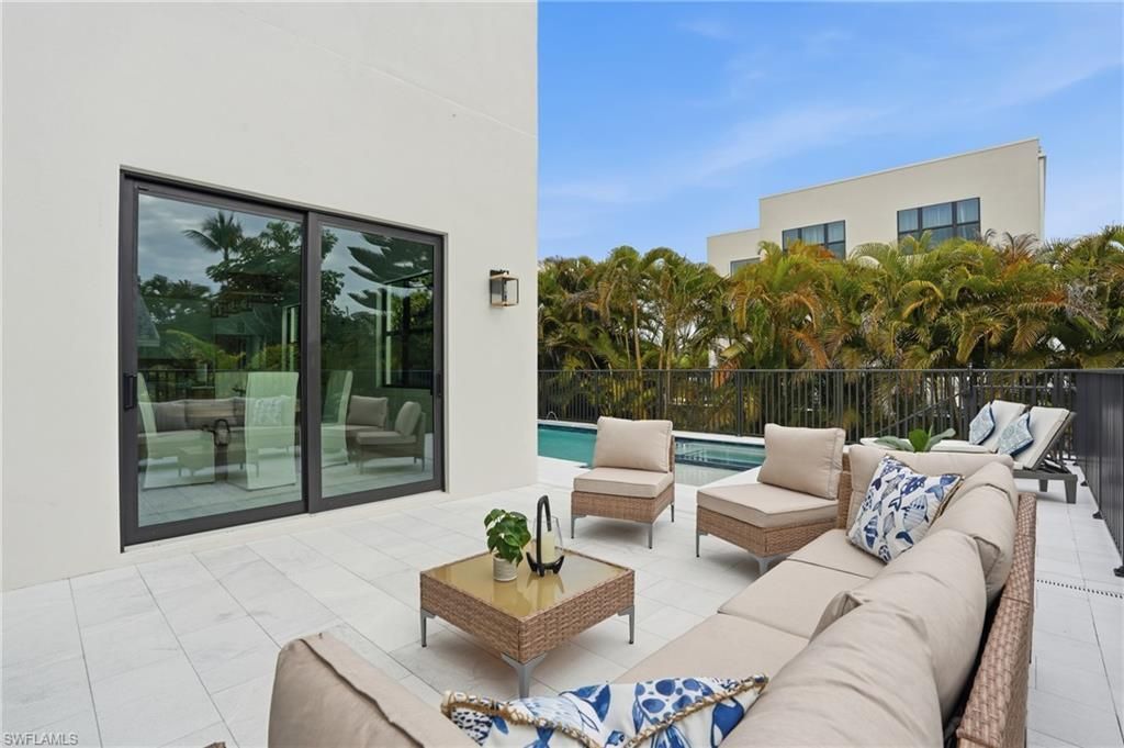 107 W Hilo St, Naples, FL 34113 Photo