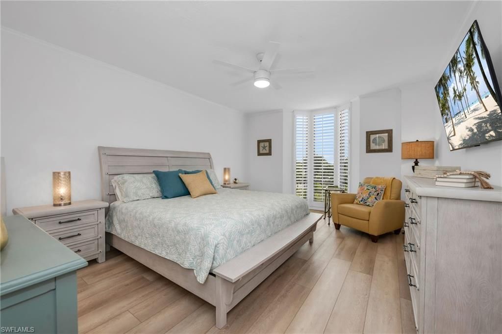 6075 Pelican Bay Blvd, Unit 303, Naples, FL 34108 Photo