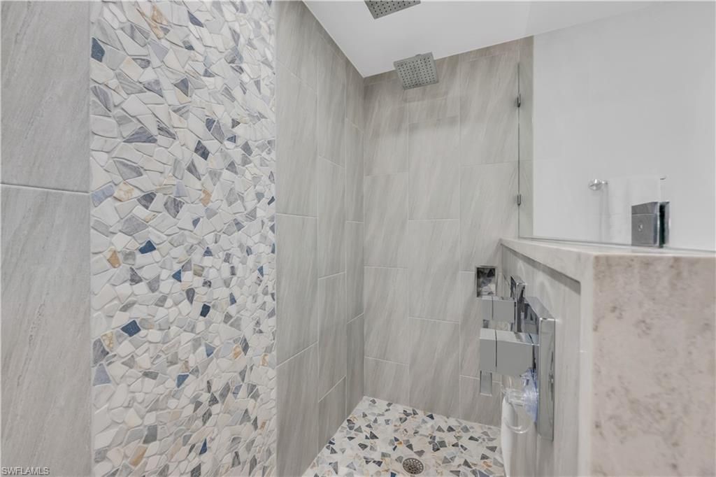6075 Pelican Bay Blvd, Unit 303, Naples, FL 34108 Photo