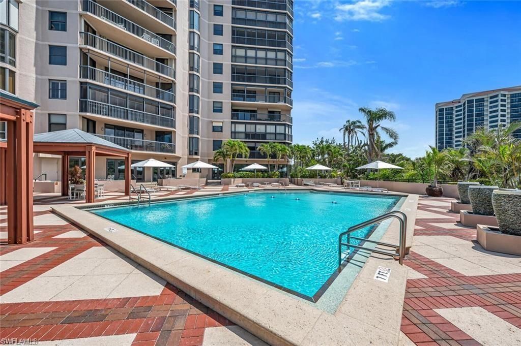 6075 Pelican Bay Blvd, Unit 303, Naples, FL 34108 Photo