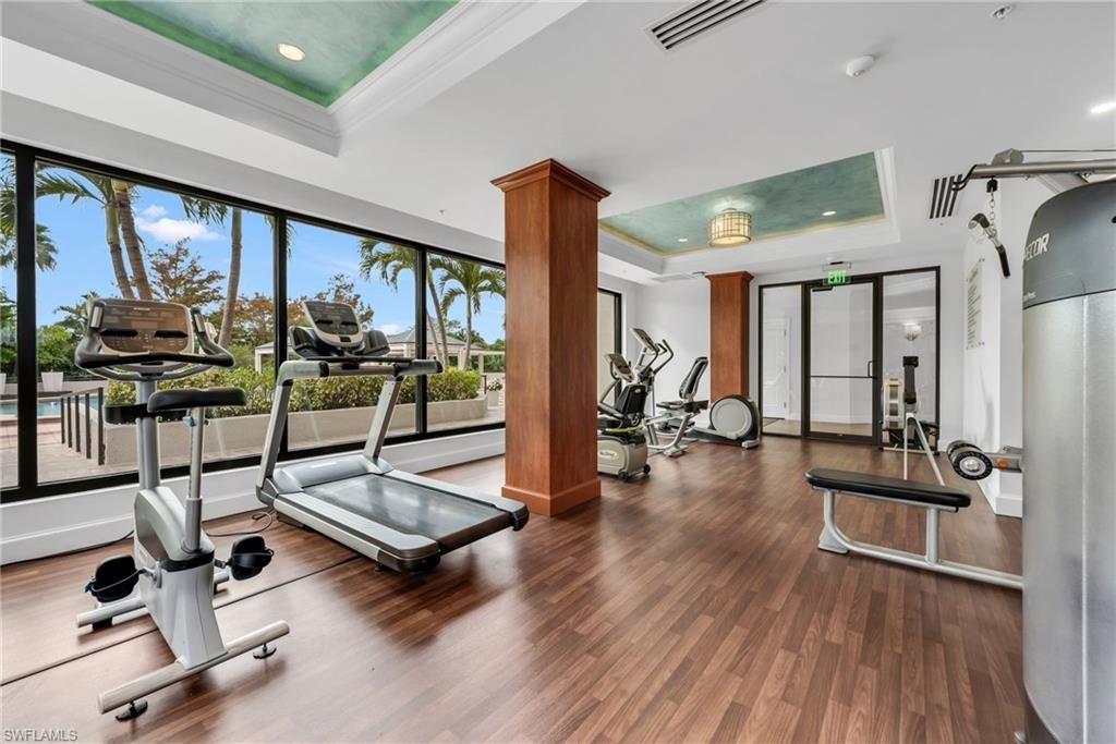 6075 Pelican Bay Blvd, Unit 303, Naples, FL 34108 Photo