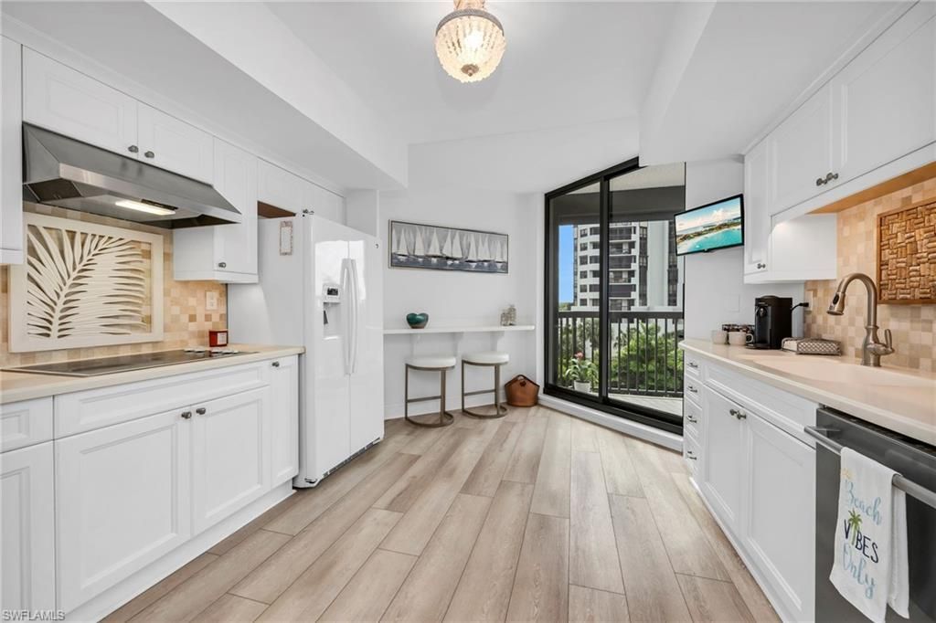6075 Pelican Bay Blvd, Unit 303, Naples, FL 34108 Photo