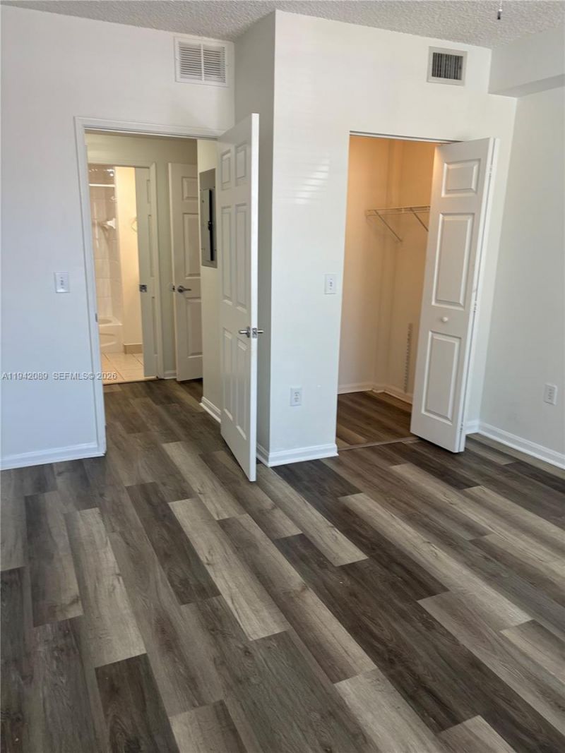 8050 N Nob Hill Rd, Unit 105, Tamarac, FL 33321 Photo