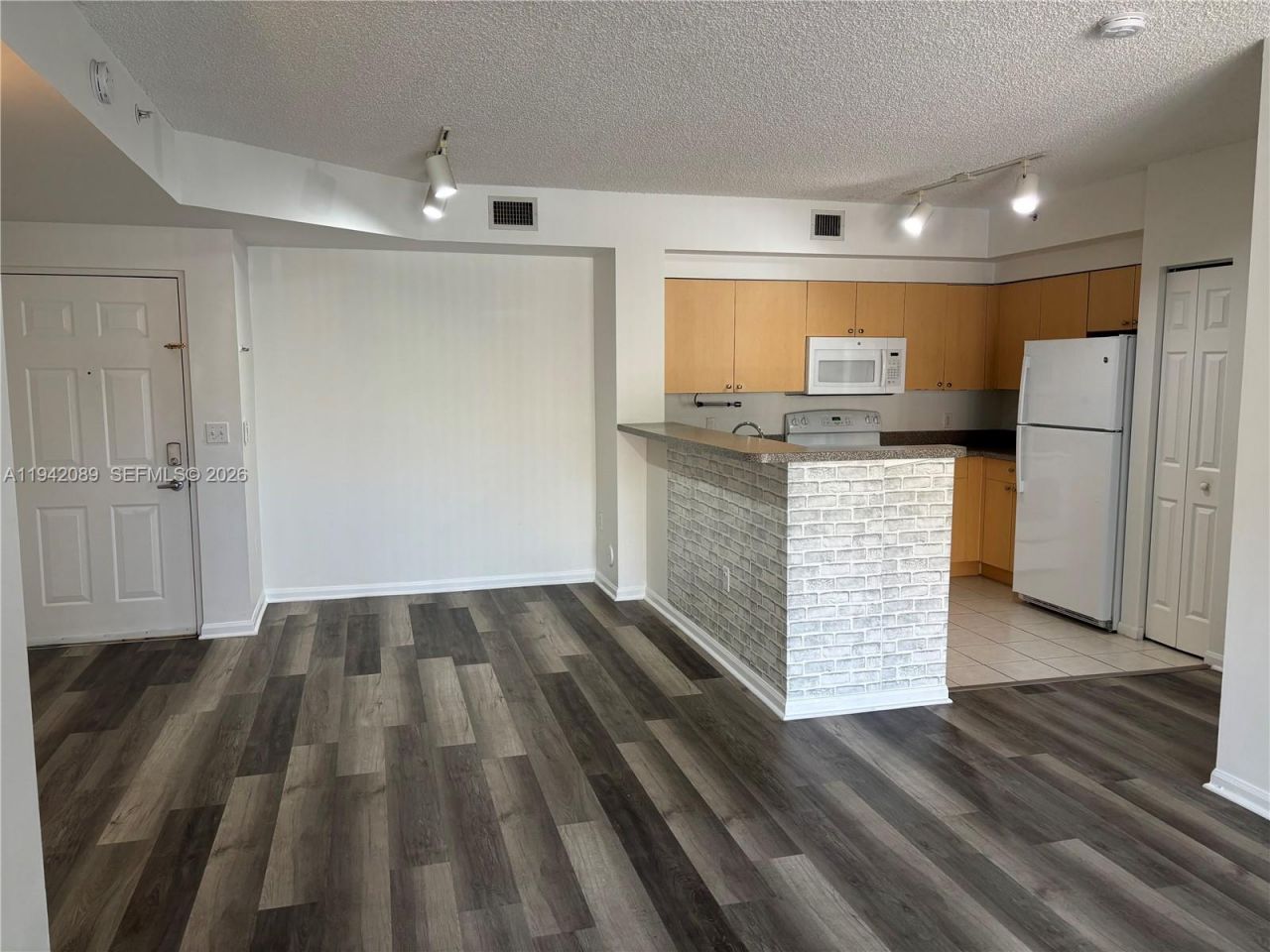 8050 N Nob Hill Rd, Unit 105, Tamarac, FL 33321 Photo