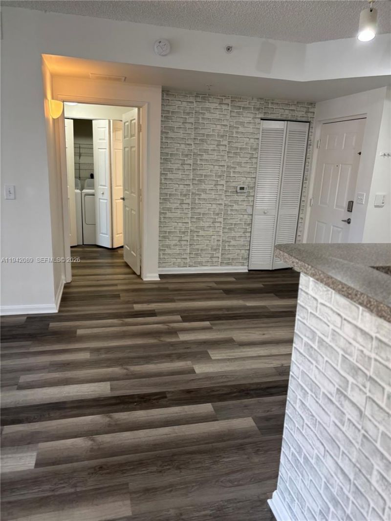 8050 N Nob Hill Rd, Unit 105, Tamarac, FL 33321 Photo