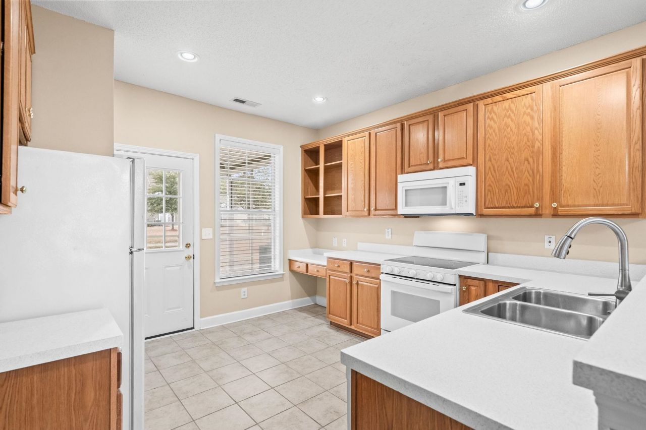 6172 Catalina Dr. Photo 11