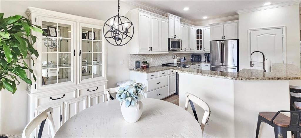 2538 Blackburn Cir, Cape Coral, FL 33991 Photo