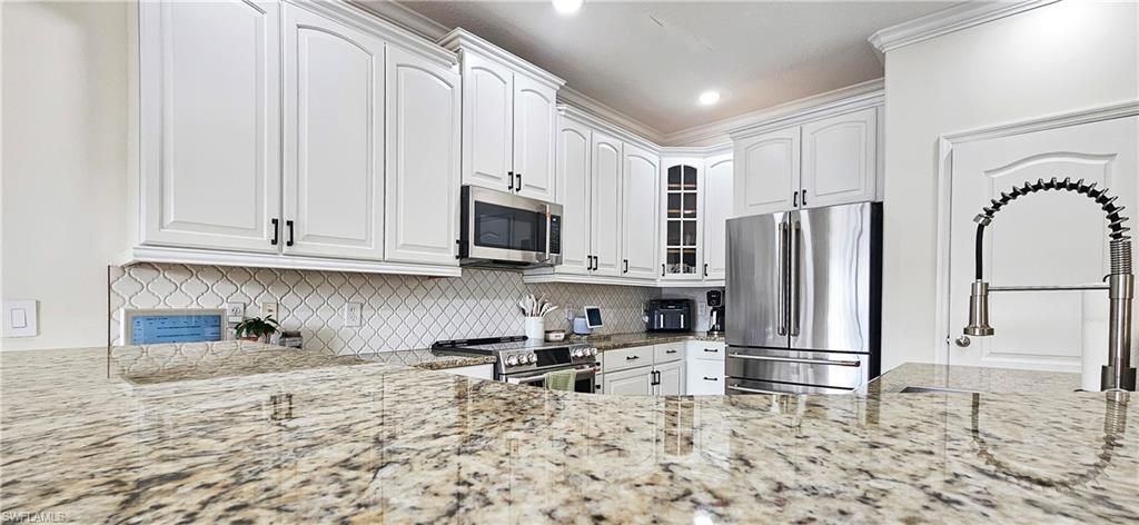 2538 Blackburn Cir, Cape Coral, FL 33991 Photo