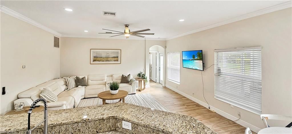 2538 Blackburn Cir, Cape Coral, FL 33991 Photo