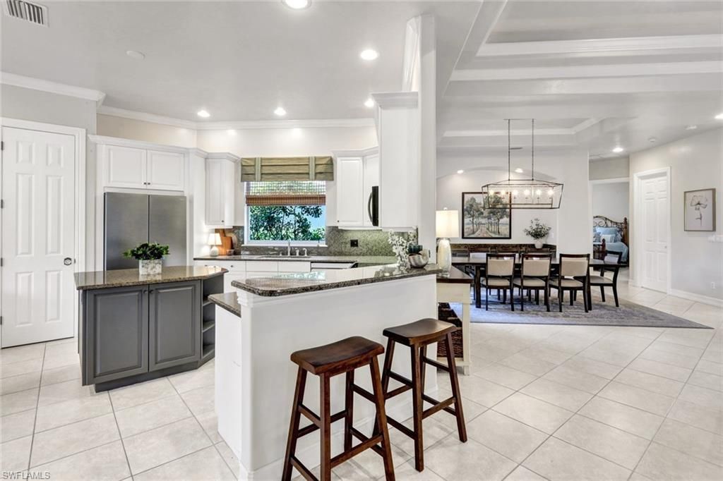 18070 Montelago Ct, Miromar Lakes, FL 33913 Photo