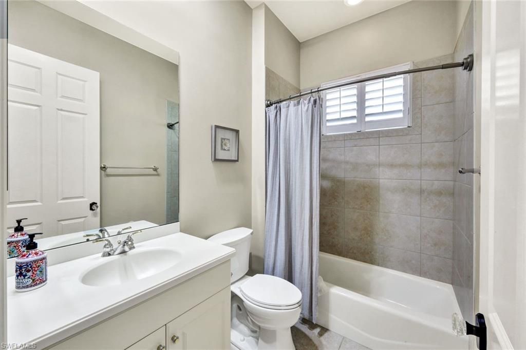 18070 Montelago Ct, Miromar Lakes, FL 33913 Photo