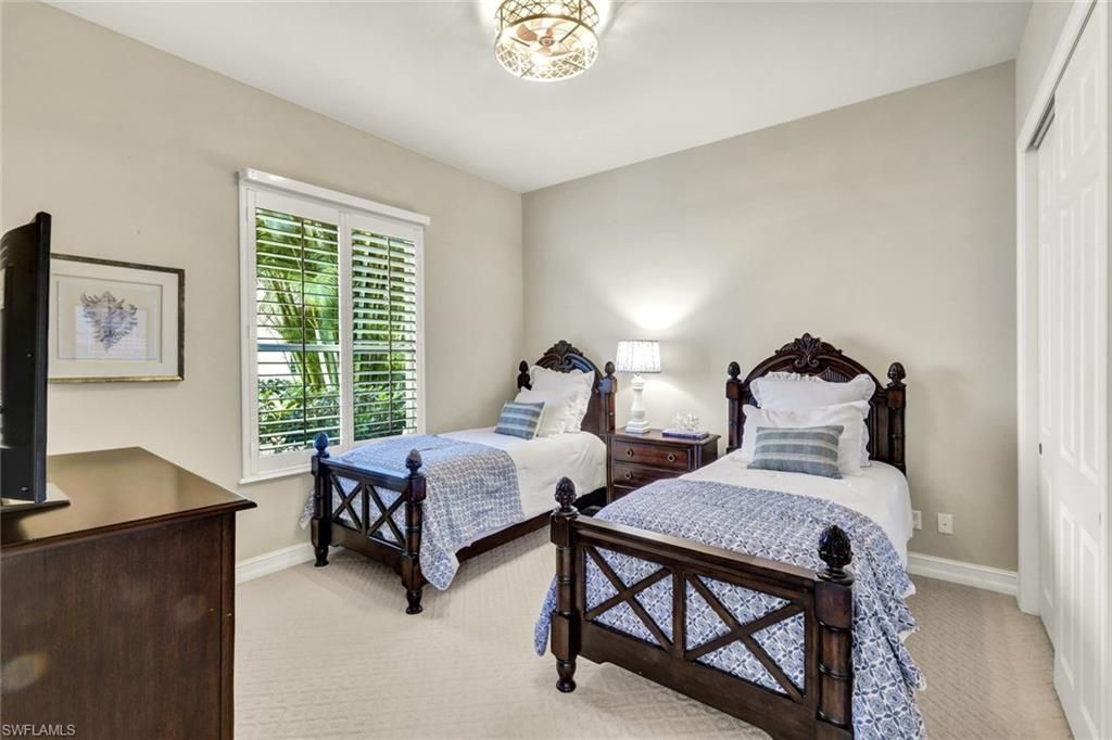 18070 Montelago Ct, Miromar Lakes, FL 33913 Photo