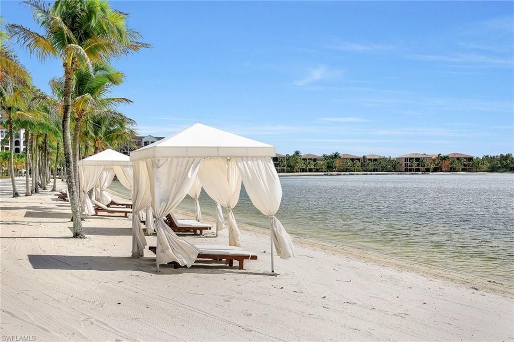 18070 Montelago Ct, Miromar Lakes, FL 33913 Photo