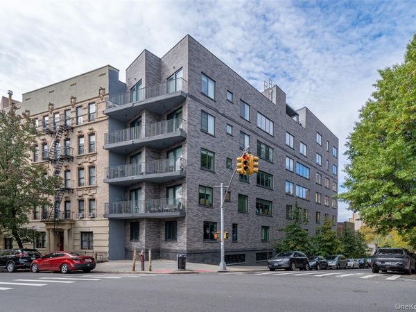 52 Convent Avenue, Unit 1C, New York (Manhattan), NY 10027