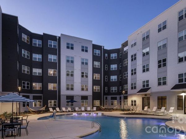 8424 N Tryon Street, Unit B3, Charlotte, NC 28262