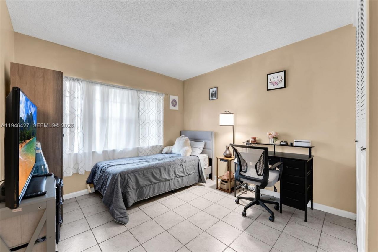 9050 NW 28th St, Unit 131, Coral Springs, FL 33065 Photo