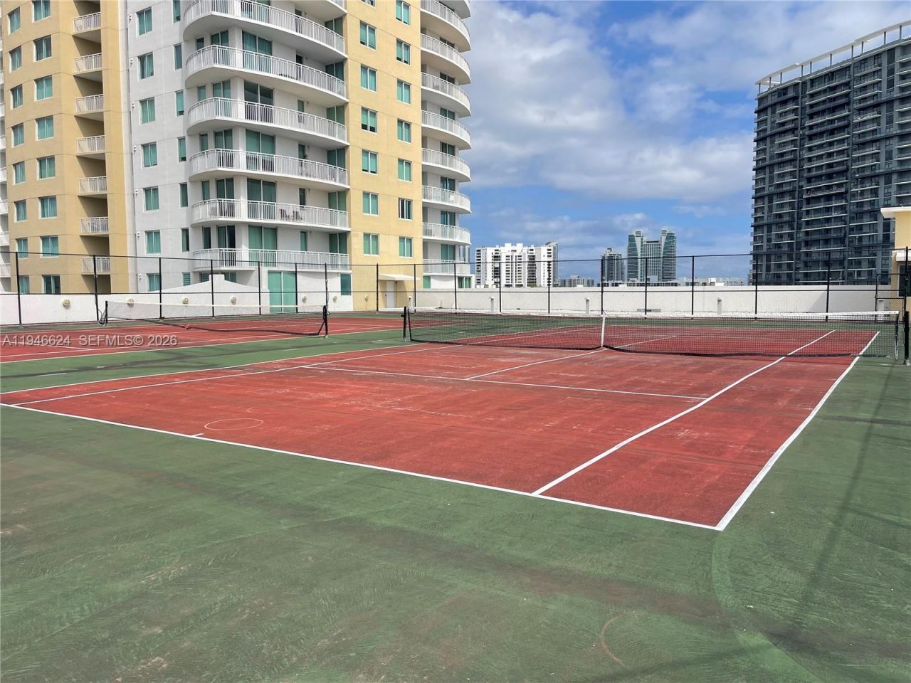 1745 E Hallandale Beach Blvd, Unit 1907W, Hallandale Beach, FL 33009 Photo