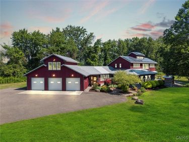 43 White Anchor Cove, Jordan, NY 13080