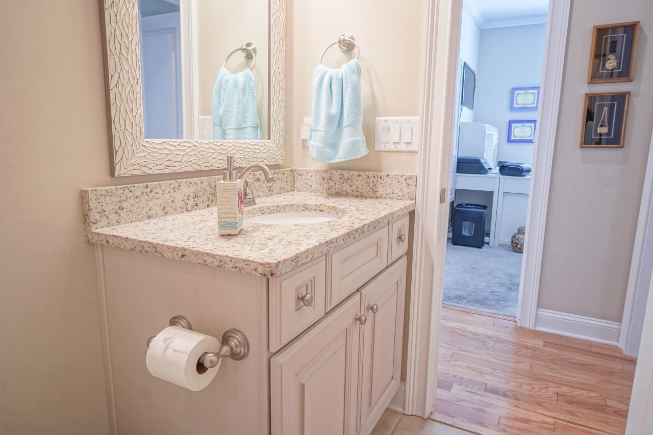 625 Whispering Pines Ct. Photo 20