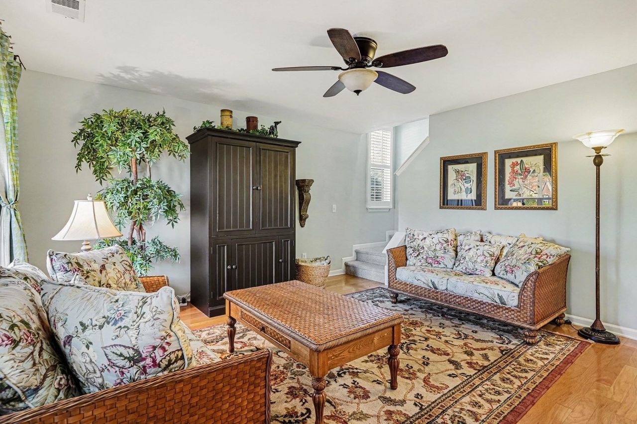 3425 Arrowhead Blvd. Photo 6