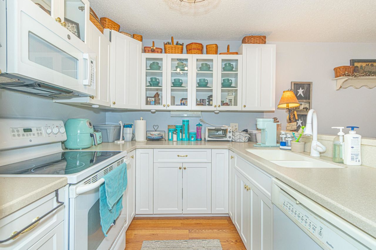 3700 Golf Colony Lane Photo 10