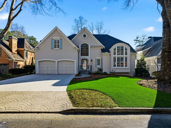 215 Woodchase NE, Atlanta, GA 30319