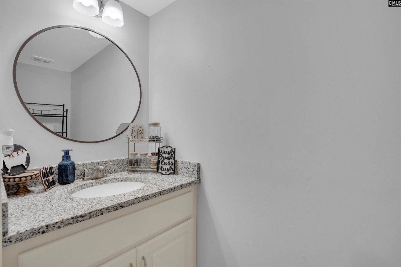 1114 West Street Photo 18