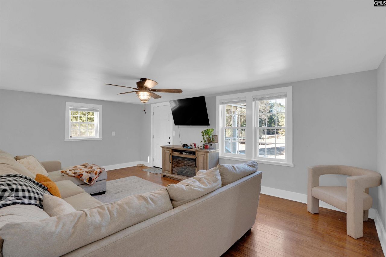 1114 West Street Photo 5