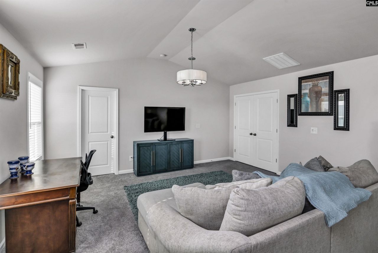 531 Rhine Falls Lane  Photo 14