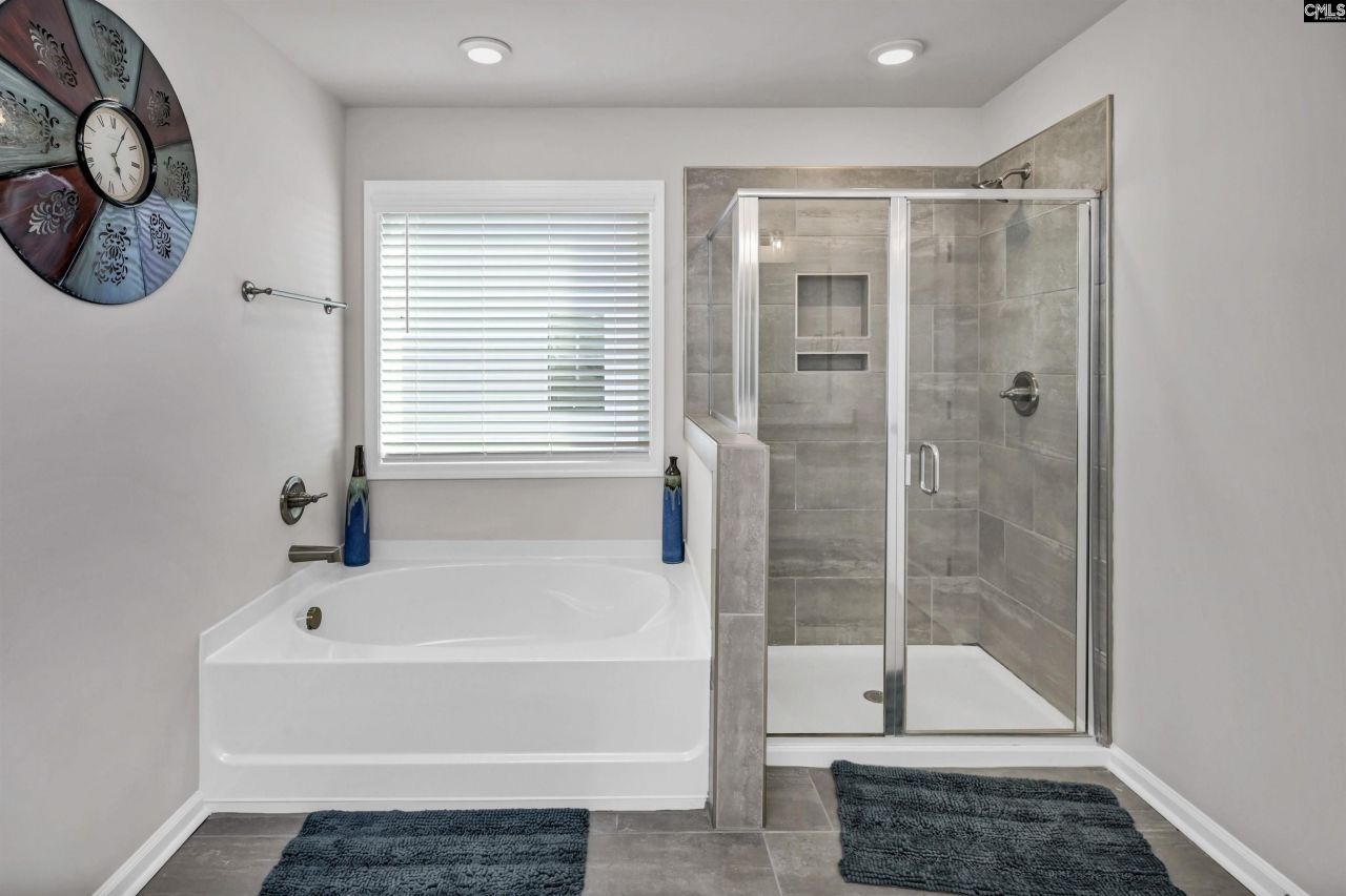 531 Rhine Falls Lane  Photo 16