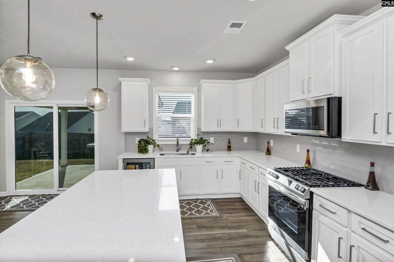 531 Rhine Falls Lane  Photo 7