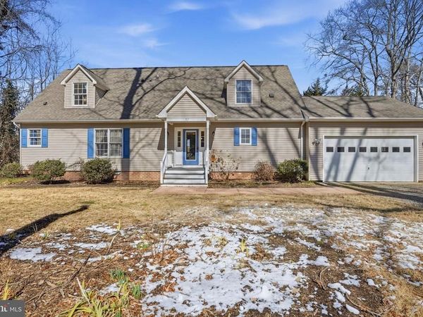 82 WESTMORELAND BOULEVARD, HAGUE, VA 22469