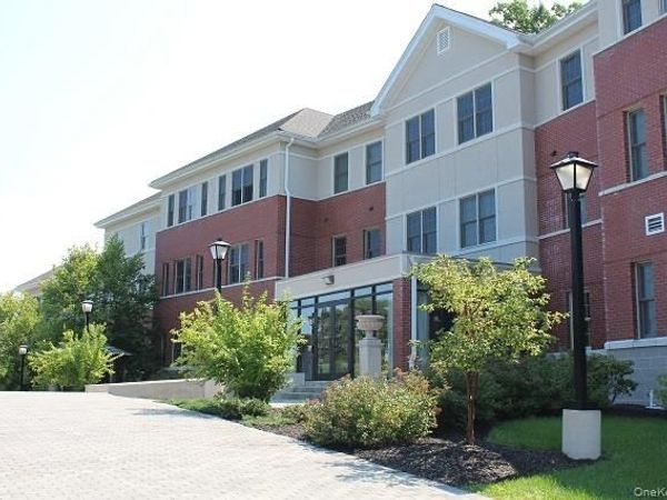 75 QUAKER Avenue, Unit 121, Cornwall, NY 12518