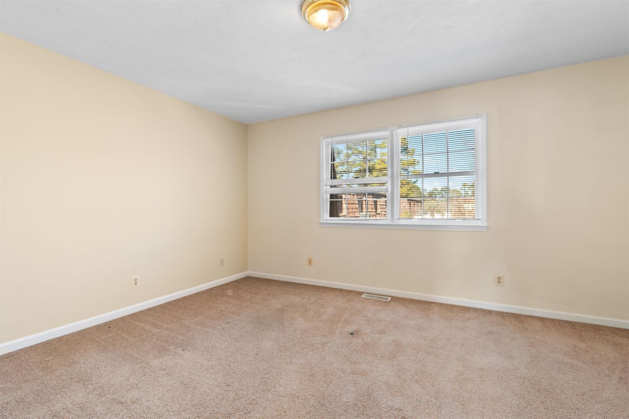 1025 Carolina Rd. Photo 11