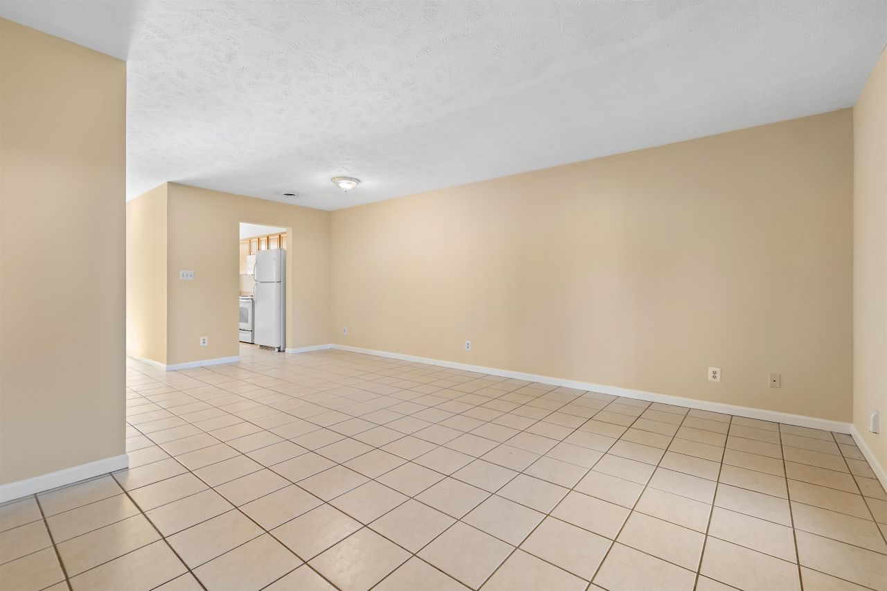 1025 Carolina Rd. Photo 7