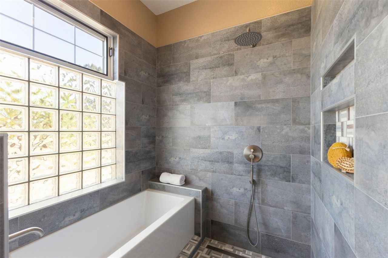 12305 Twin Branch Acres Road, Tampa, FL 33626 Photo