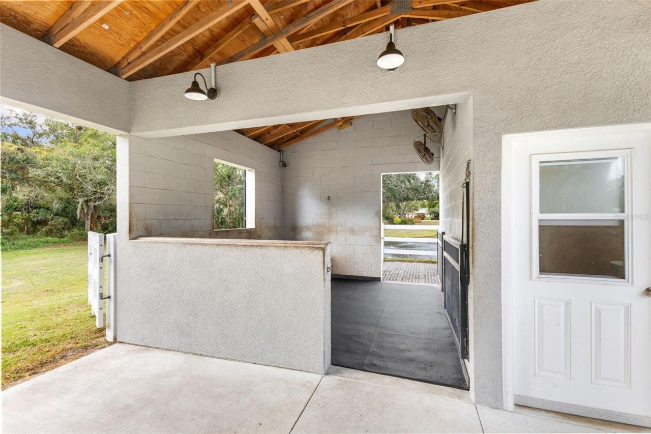 12305 Twin Branch Acres Road, Tampa, FL 33626 Photo